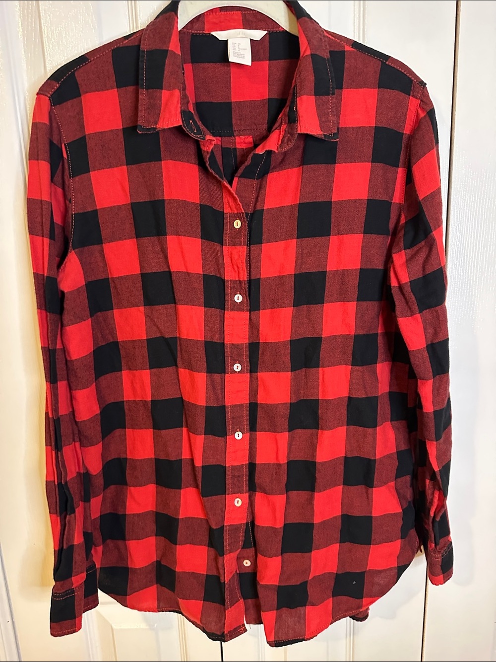 H&M Red and Black Buffalo Plaid Button-Down Shirt